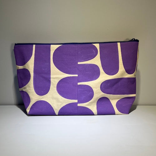 giant pouch
