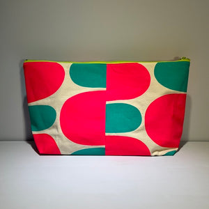 giant pouch