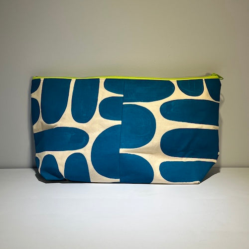 giant pouch