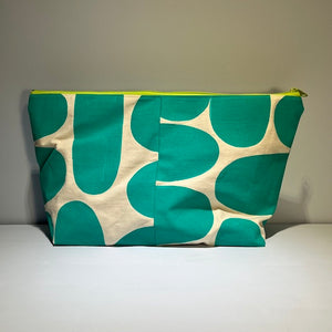 giant pouch