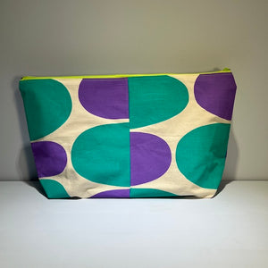 giant pouch