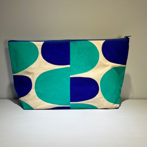 giant pouch