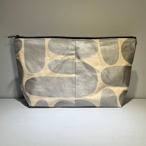 giant pouch