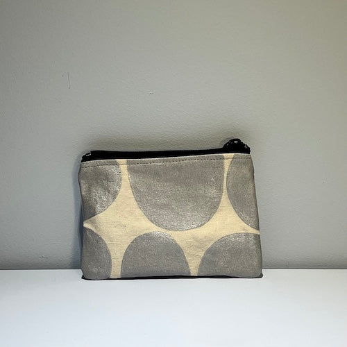 mini pouch