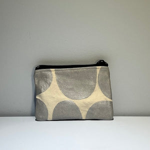 mini pouch