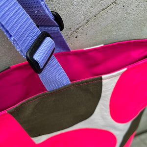 tote with adjustable handles