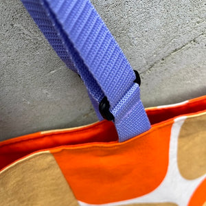 tote with adjustable handles