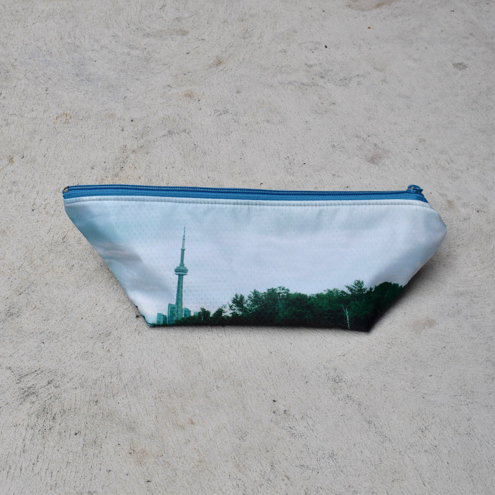big zippered pouch: toronto skyline