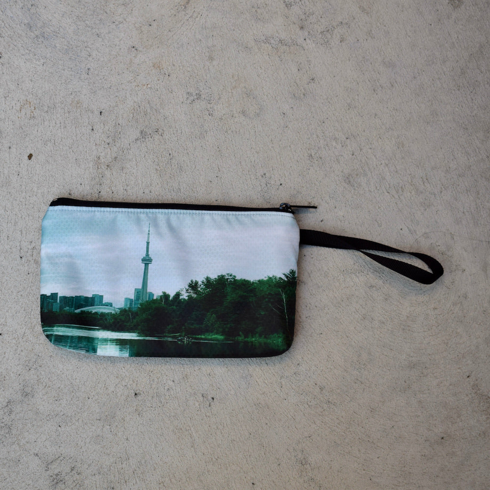 wristlet: toronto skyline SALE!